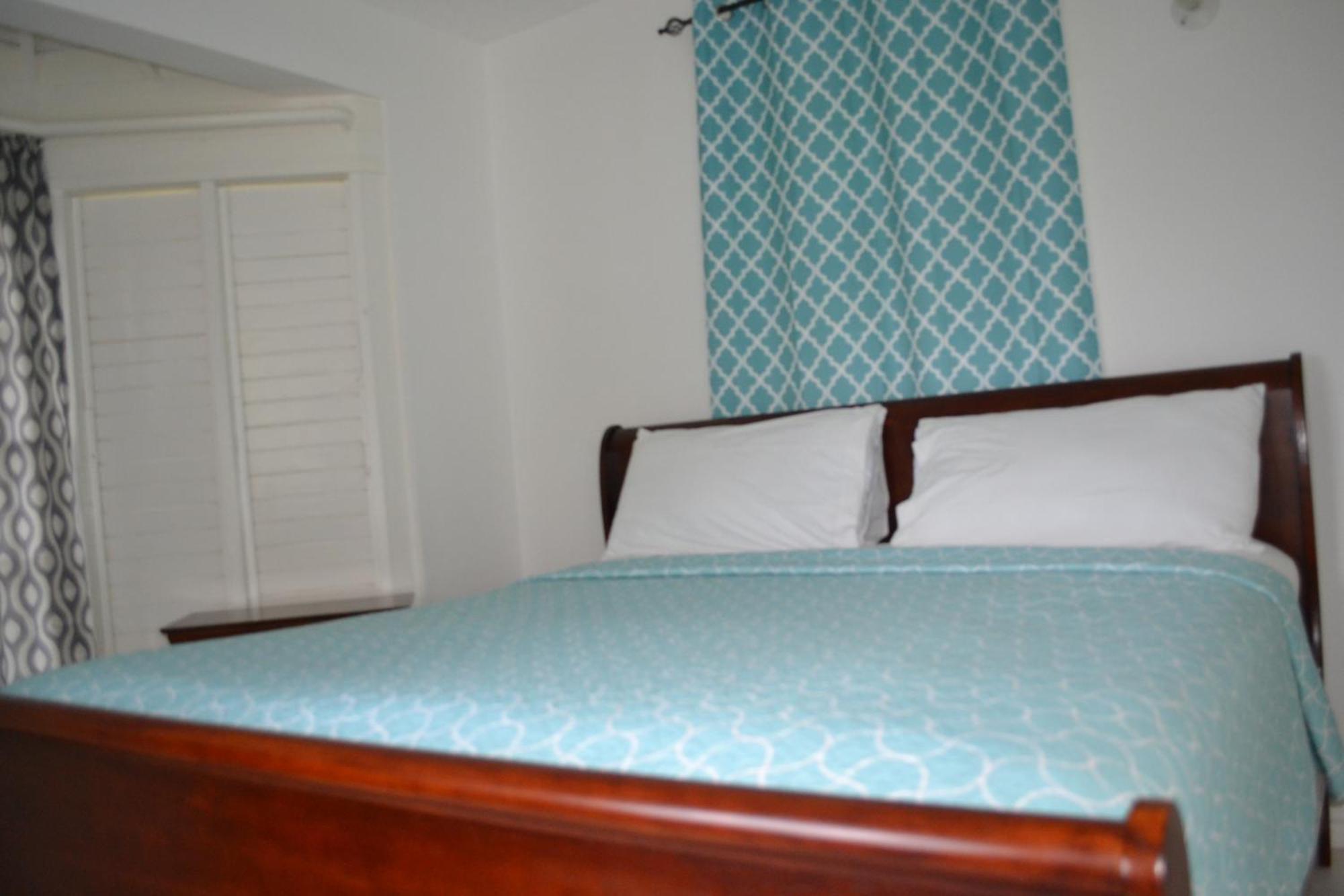 Sky Castles Apt H6 Ocho Rios Exterior photo